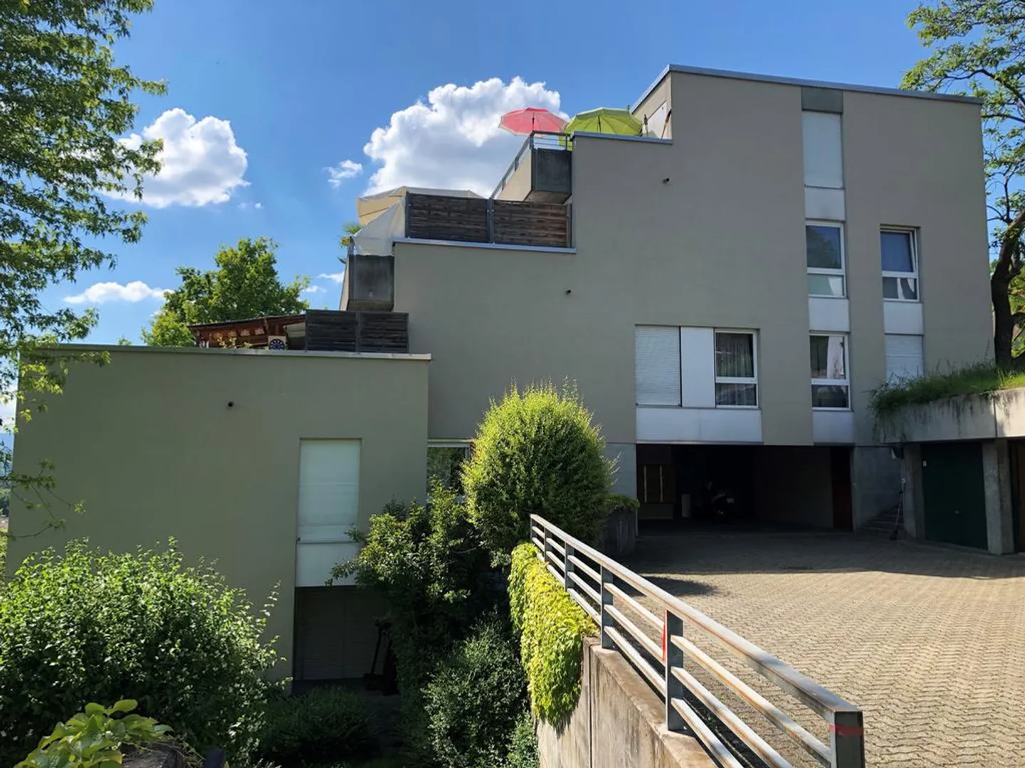 4.5 Zimmer-Dachwohnung mit grosser Terrasse zu vermieten - Foto 9 von 12