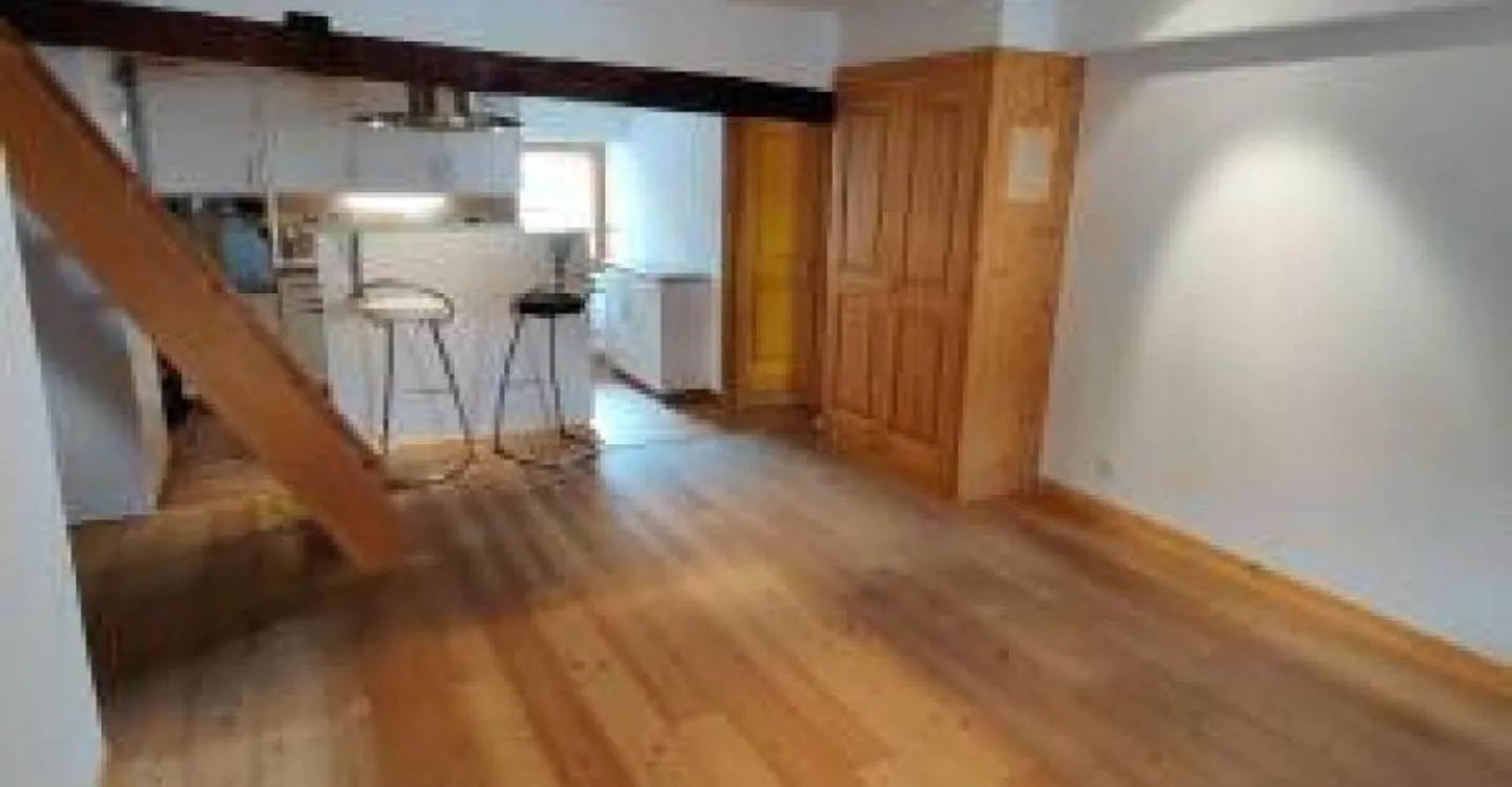 3.5-room apartment in Praz-de-Fort - Photo 2 of 7
