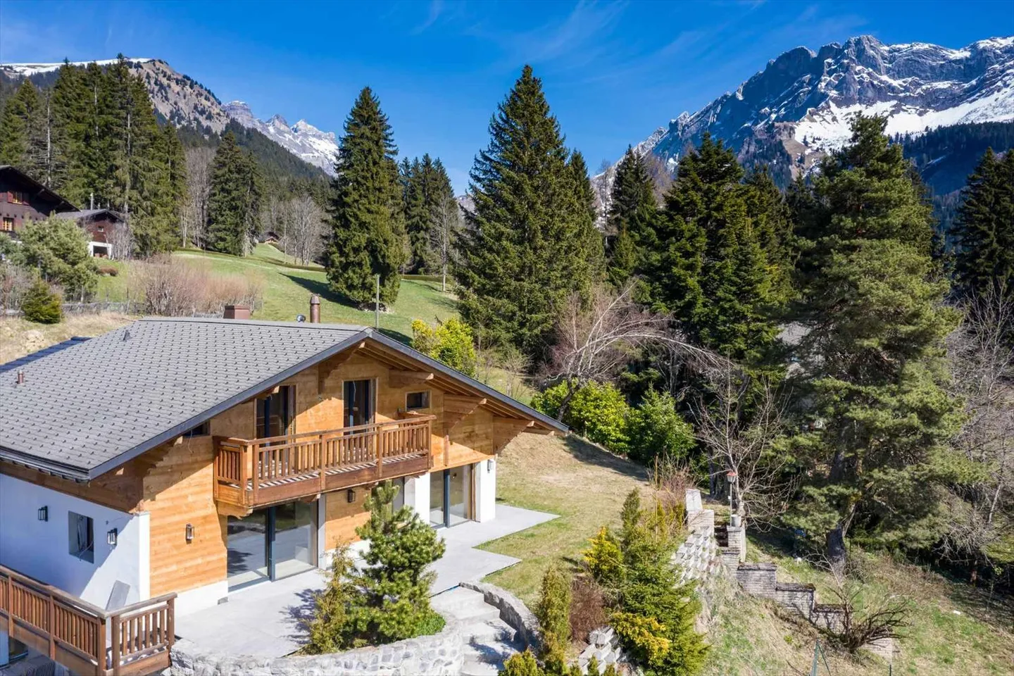 Chalet 5.5 stanze - Foto 1 di 7
