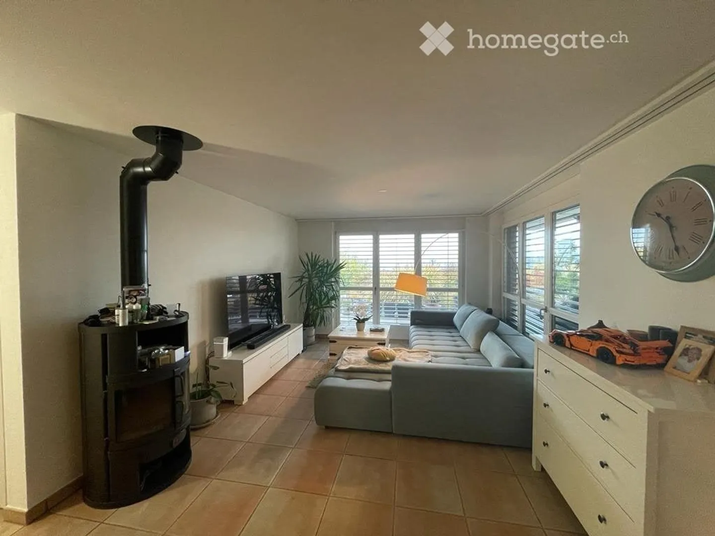 Moderno appartamento di 3 1/2 stanze con area giardino a Lostorf - Foto 1 di 5