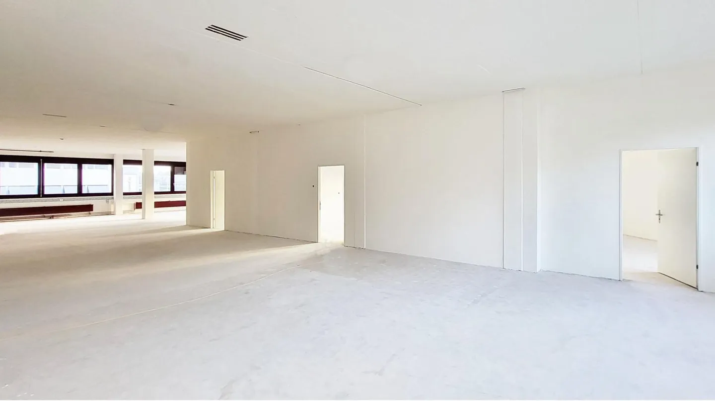 Office space for rent - Photo 4 of 7