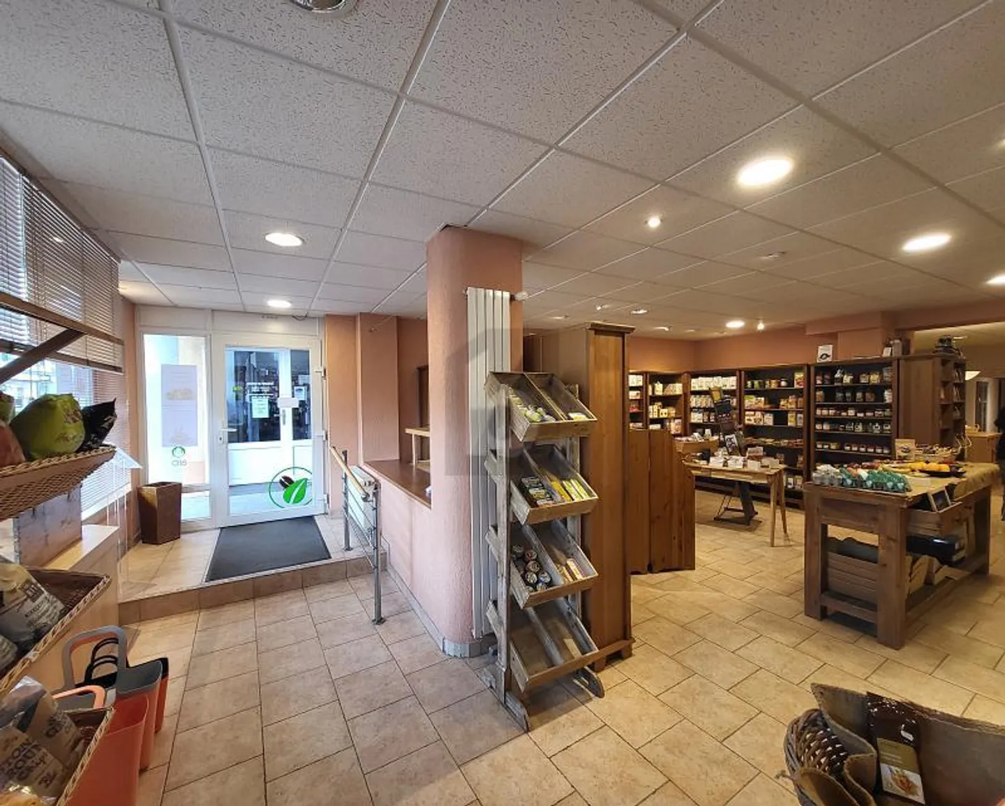 RENEWED, MODERN, SPACIOUS, CENTRAL GROCERY STORE - Photo 2 of 5