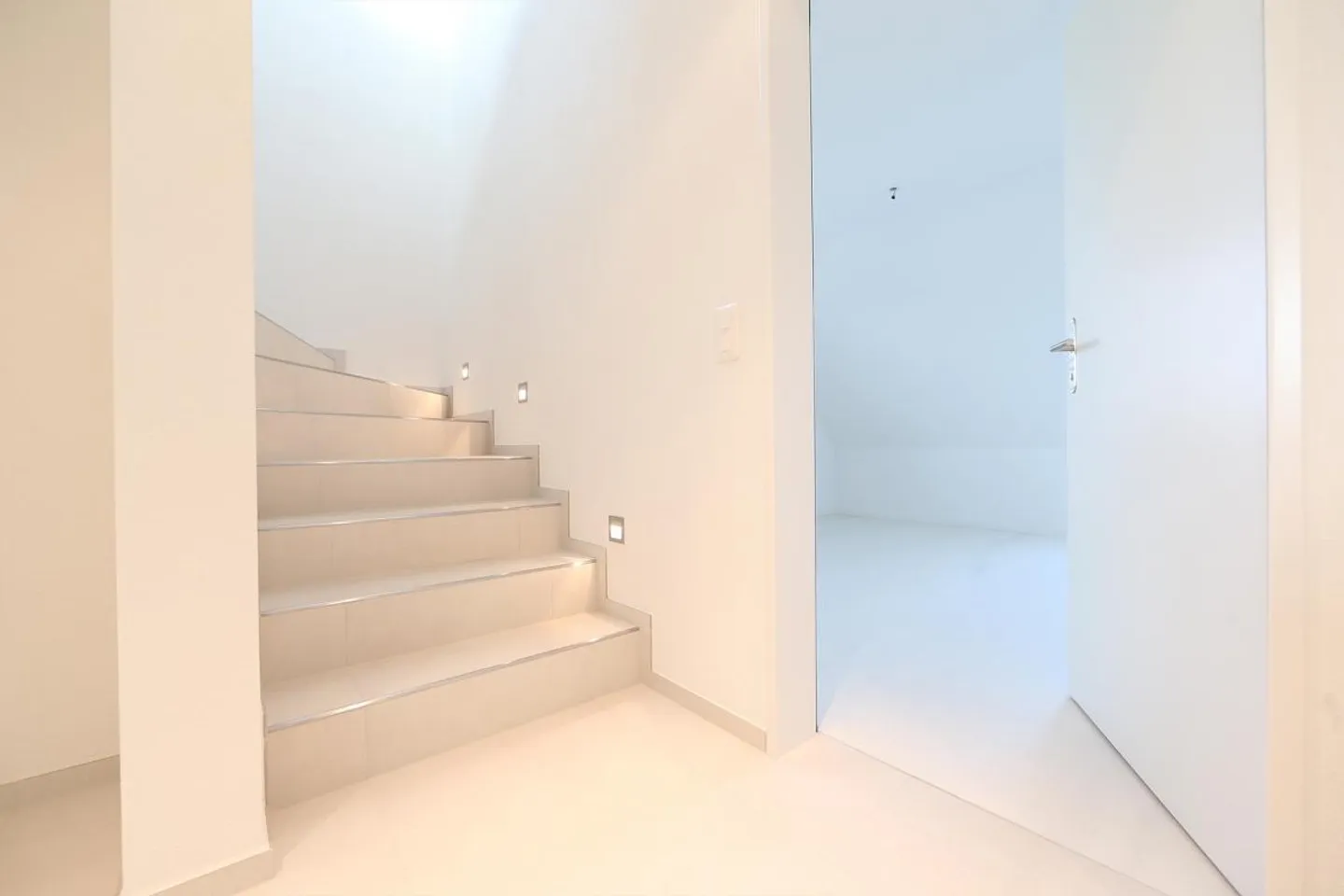 Wohnen der Extraklasse auf 232 m2, 5,5 Zi-Attika-Maisonette - Foto 11 di 13