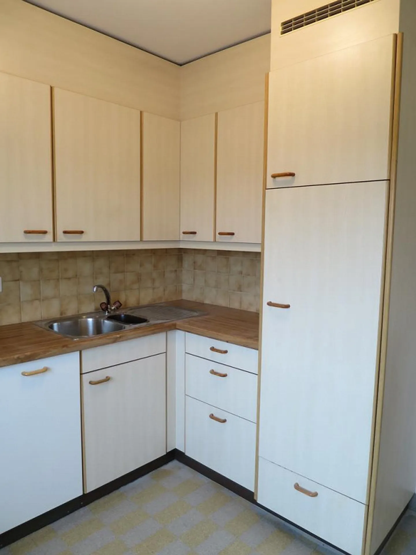 Appartement 3 pièces dans un emplacement central - Photo 6 sur 10