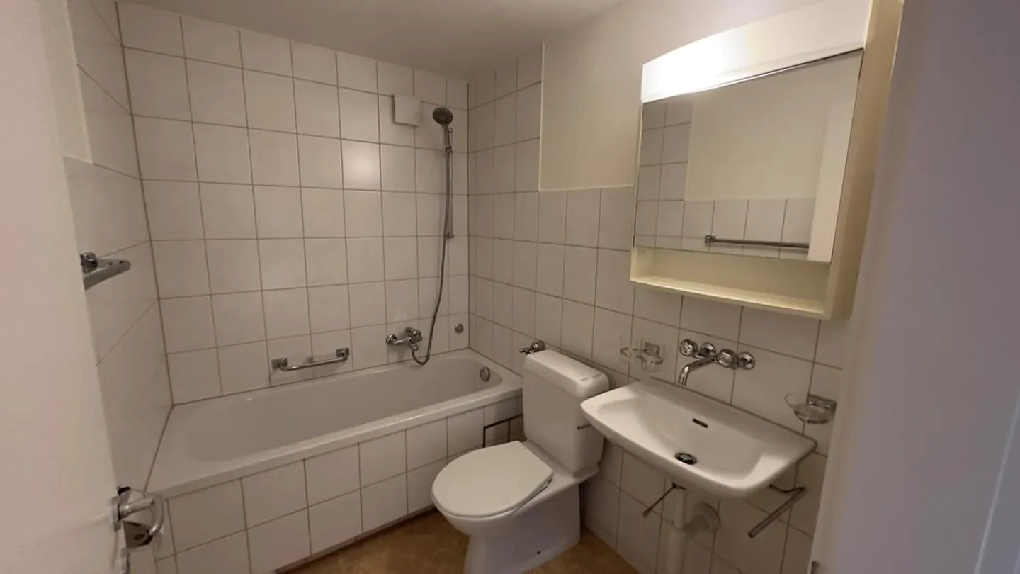 Appartement 3 pièces dans un emplacement central - Photo 8 sur 10