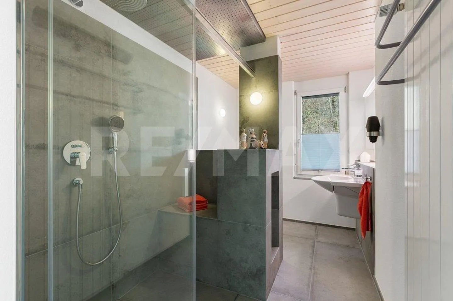 Architectural 6.5-Room Single-Family Home with a View - Photo 11 of 13