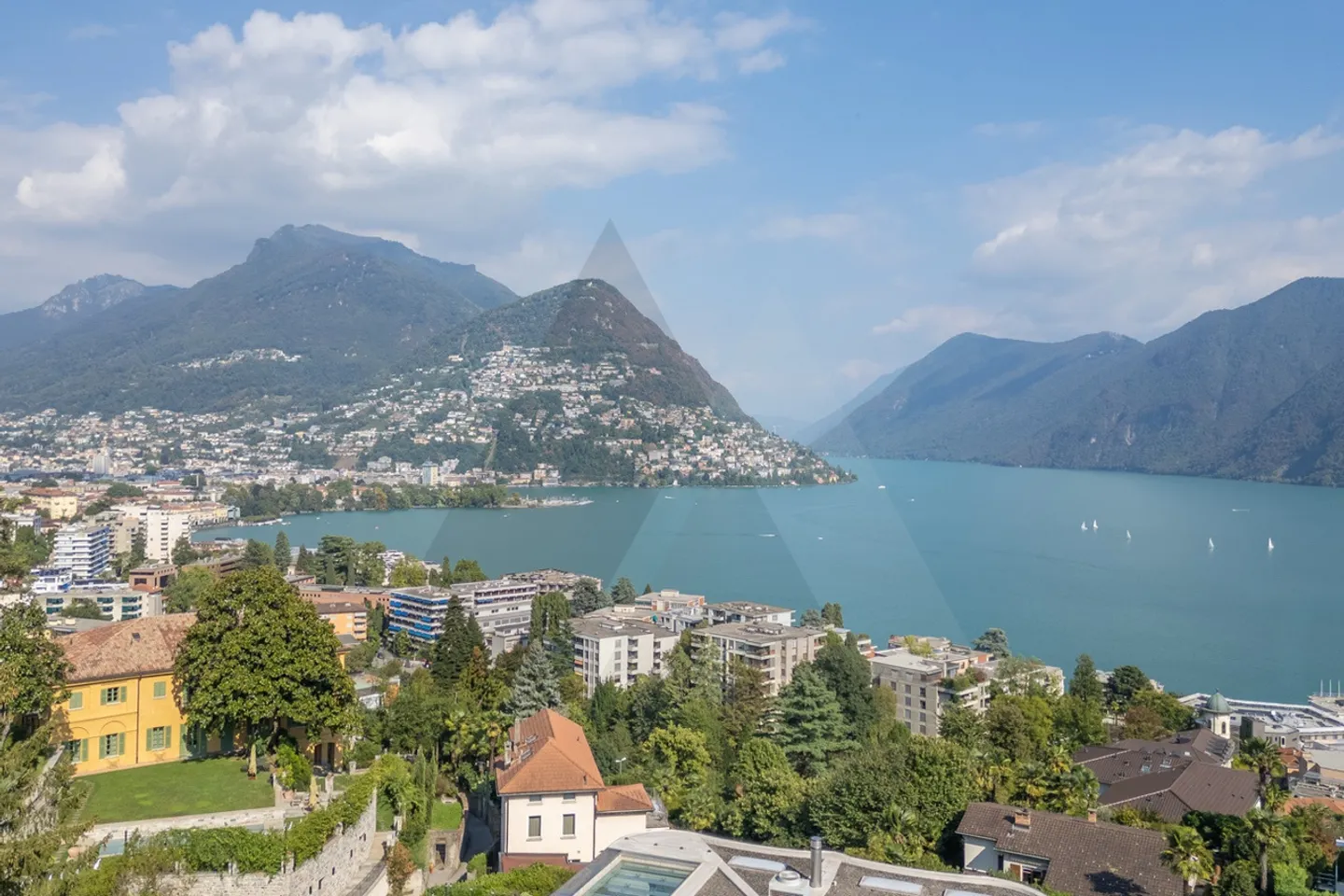 Penthouse with Lake Views - Photo 2 of 16