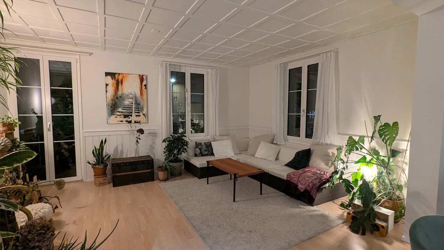 Appartamento centrale, quasi nuovo di 4,5 stanze con fascino in un edificio storico - Foto 6 di 8