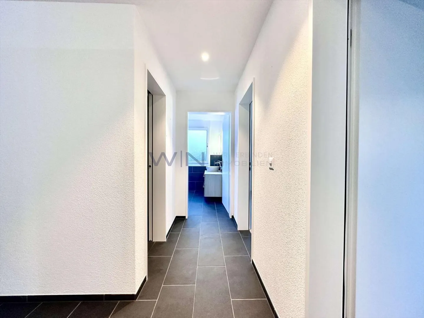 Helle Wohnkultur mit harmonischem Flair - Foto 8 von 8