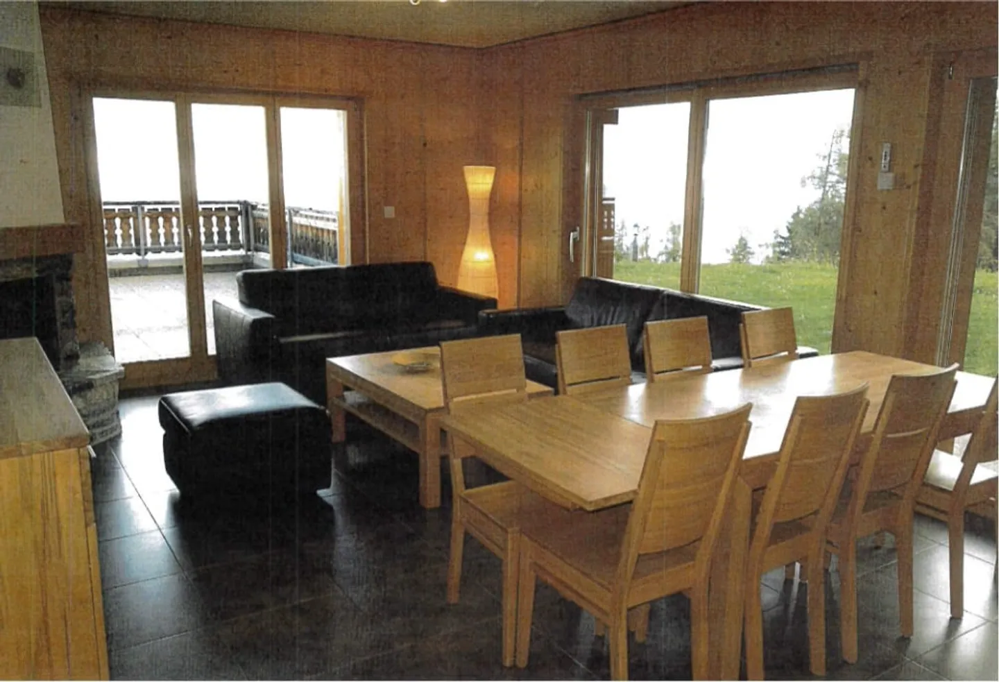 Beautiful Ski-in-Ski-out Apartment with 4.5 Rooms and Stunning Views of the Alps in Veysonnaz - Photo 8 of 13