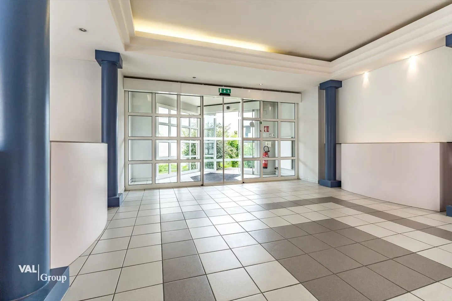 In affitto: spazio amministrativo moderno e luminoso - 1.200 m² ad Aigle - Foto 6 di 13