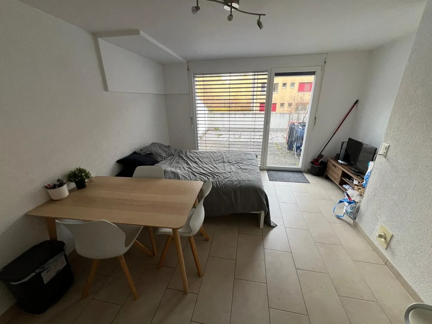 Charming studio in Lausanne - Photo 2 of 5