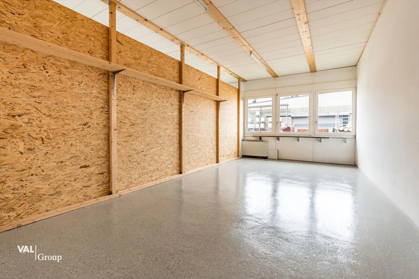 In affitto: spazio amministrativo moderno e luminoso - 1.200 m² ad Aigle - Foto 11 di 13