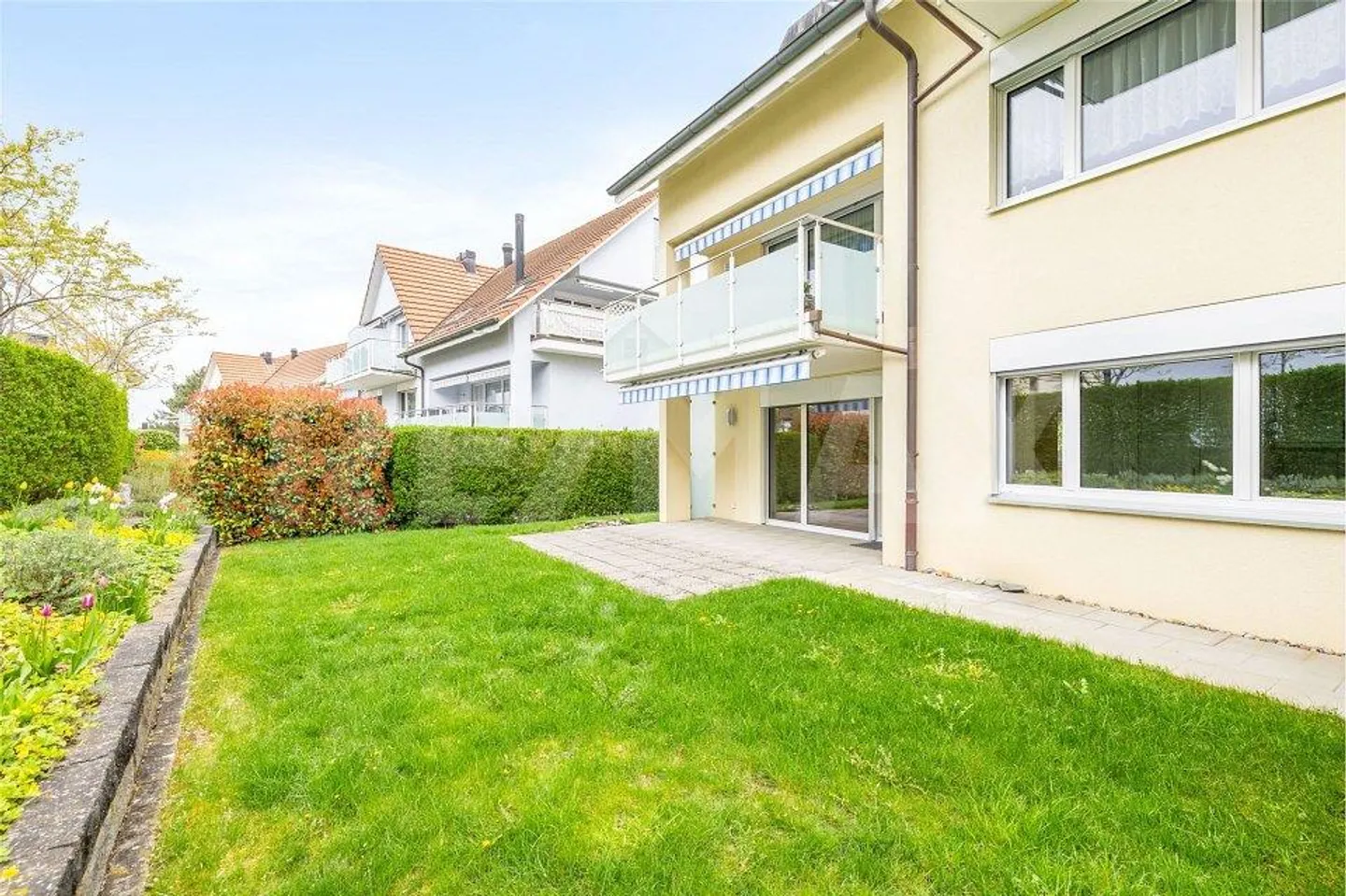 Bright 3.5-room apartment with garden idyll in Neerach - Photo 9 of 13