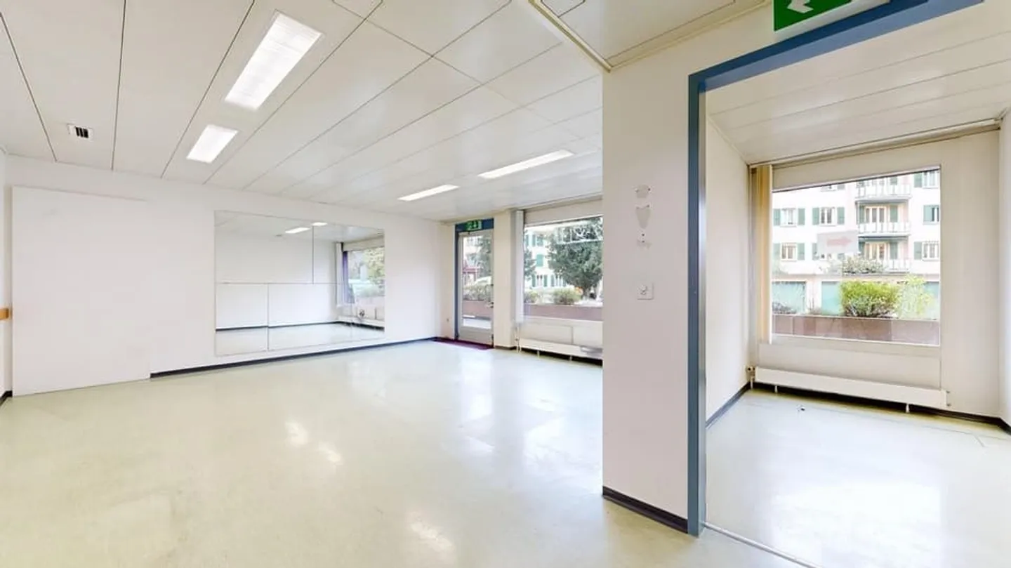 La tua futura arcade vicino alla stazione di Morges - Foto 3 di 12