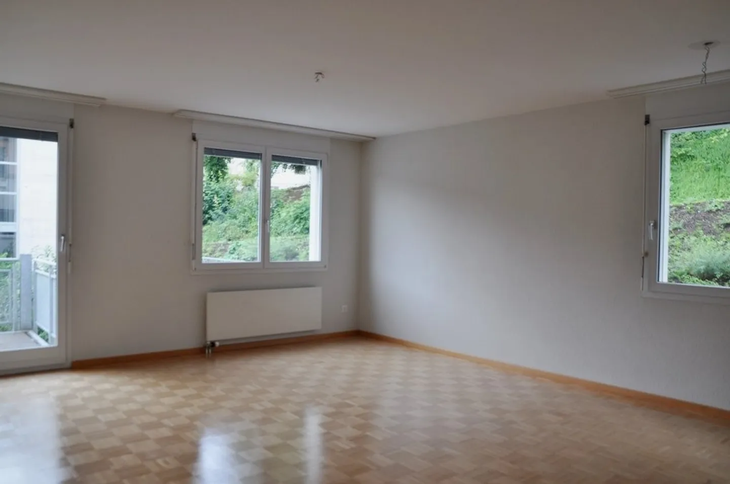 Charming 3.5-Room Apartment - Photo 2 of 7