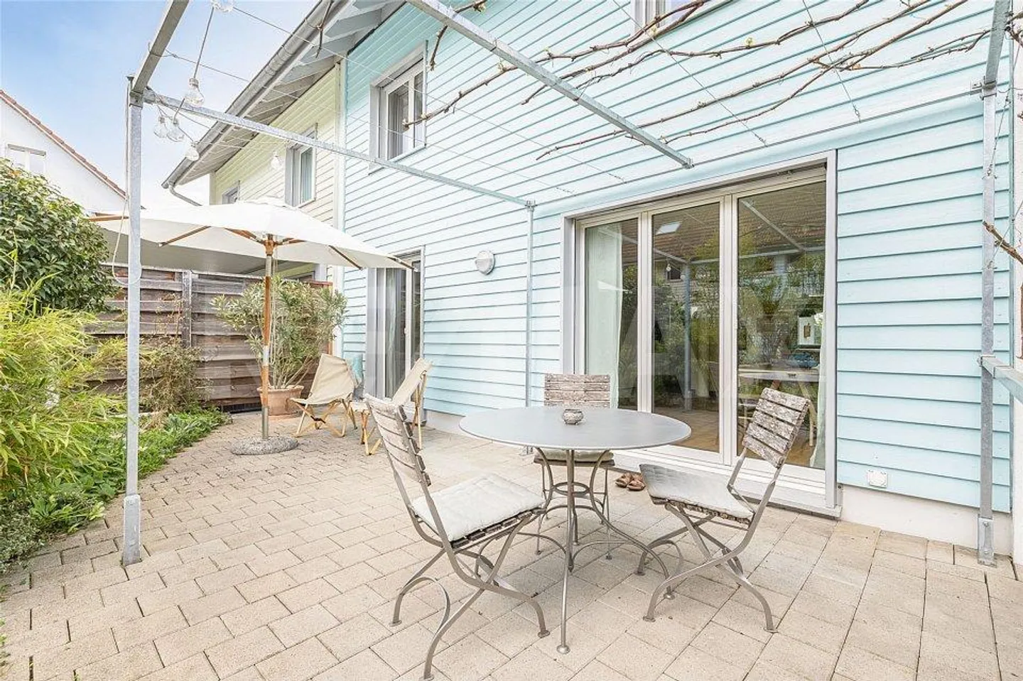 Bright, quiet and family-friendly - a home to... - Photo 11 of 13