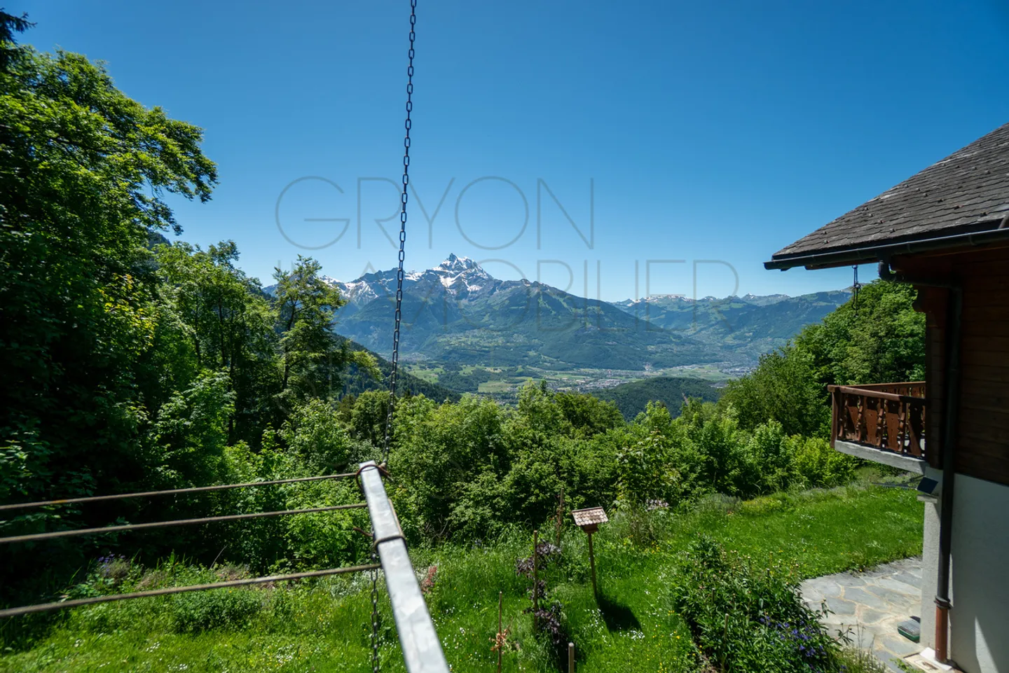 Rare family apartment facing the Dents du Midi - Photo 27 of 27
