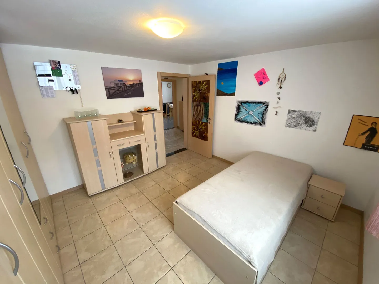 Très confortable appartement de 4,5 pièces avec vue dégagée. - Photo 4 sur 18