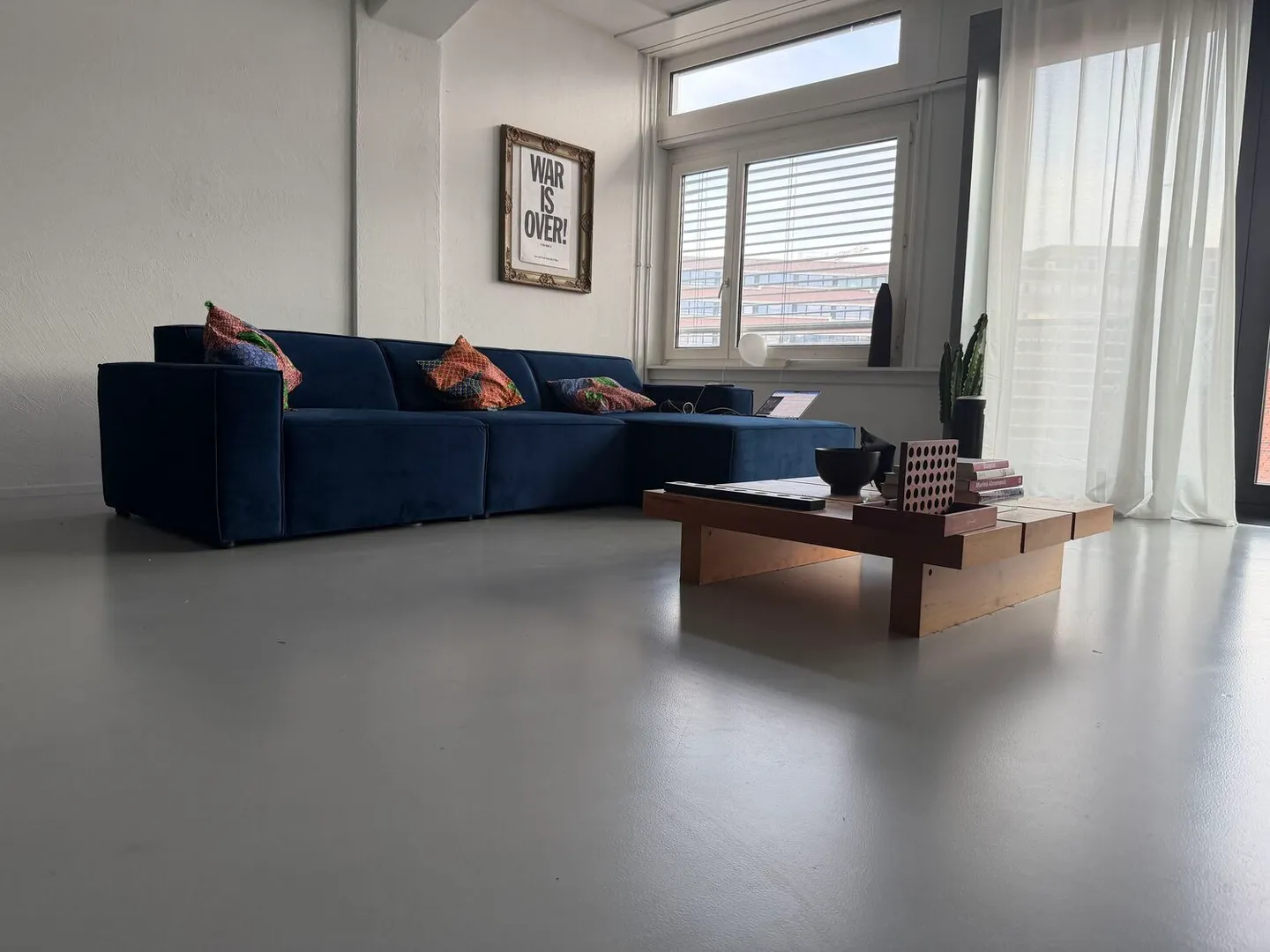 LOFT IN ZURICH (ZH), FURNISHED, TEMPORARY - Photo 2 of 9