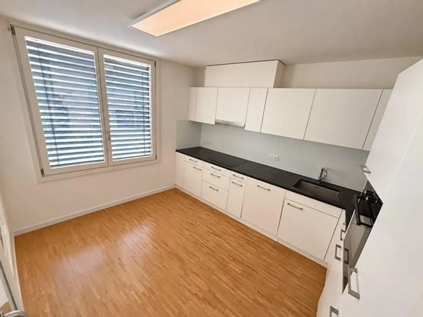 Moderno appartamento di 3,5 locali nel complesso Volta West - Foto 2 di 8