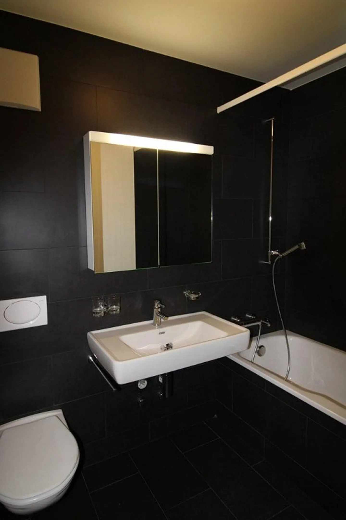 Moderno appartamento di 3,5 locali nel complesso Volta West - Foto 3 di 8