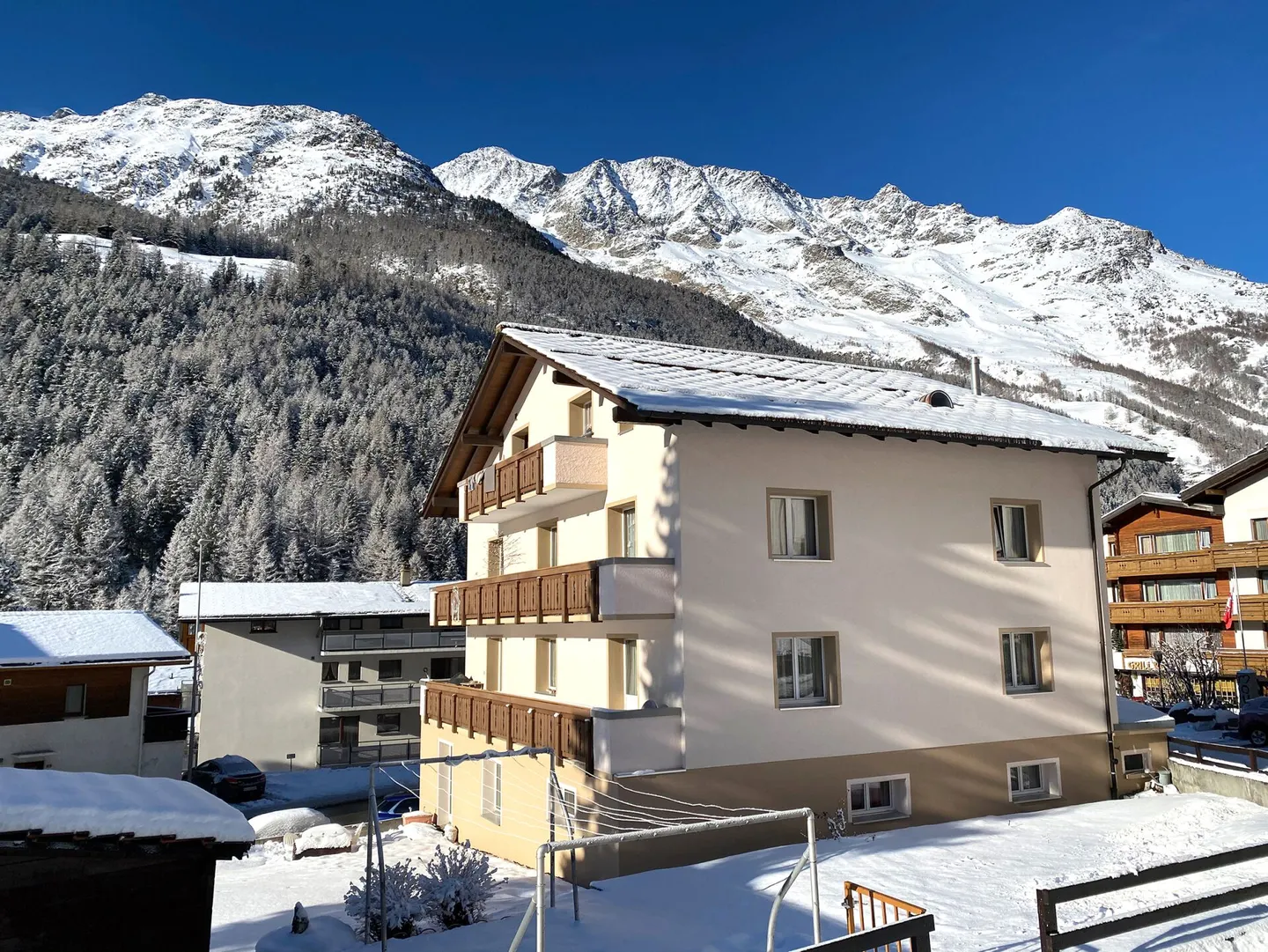 Très confortable appartement de 4,5 pièces avec vue dégagée. - Photo 17 sur 18