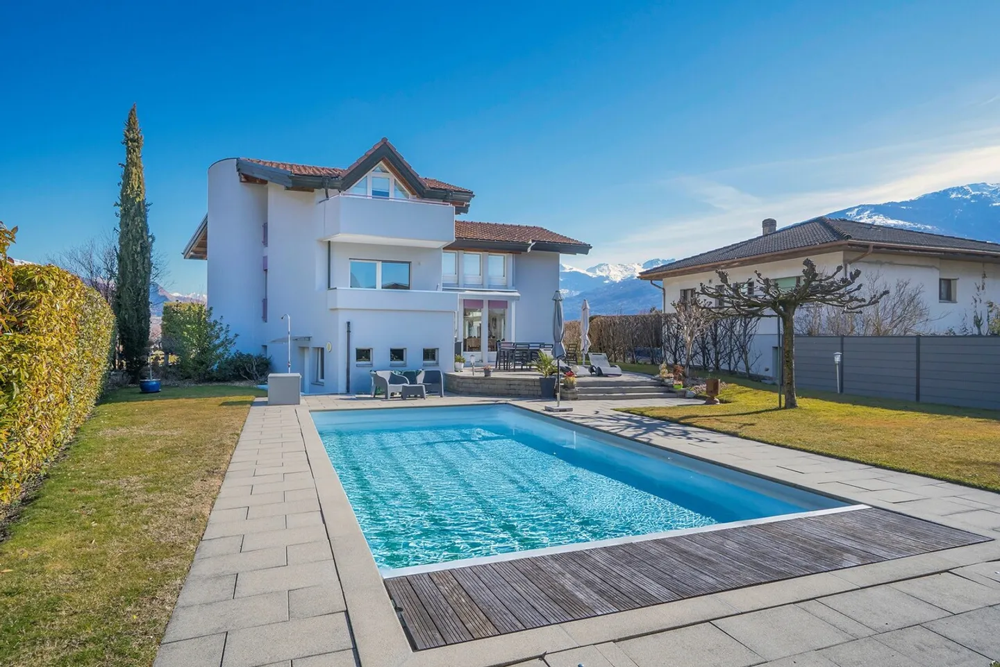Il tuo angolo di pace a Vétroz - villa con piscina e grande giardino - Foto 8 di 12