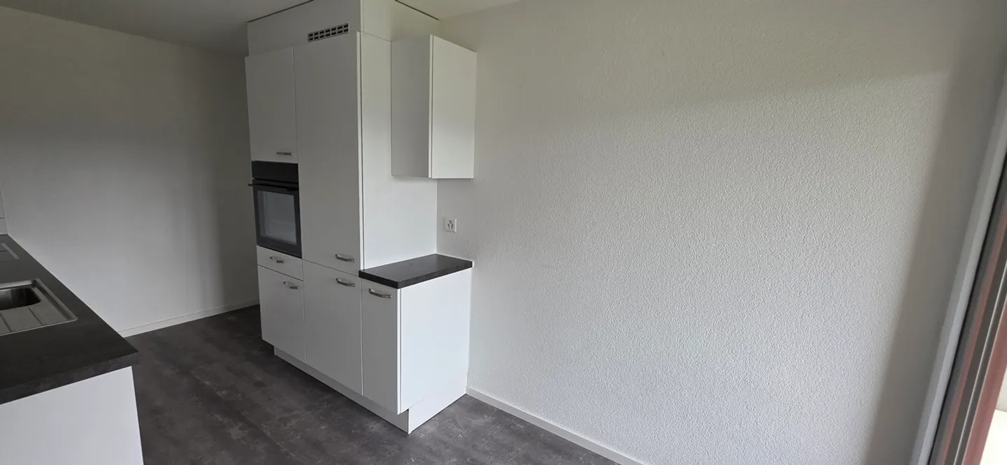 Schöne 4,5 Zimmer von 98m2 mit herrlichem Blick auf Delémont - Foto 4 von 13