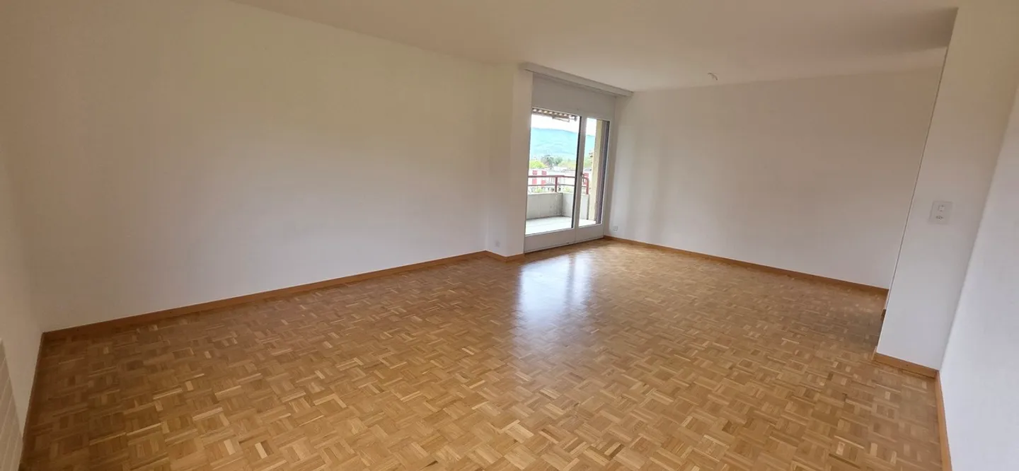 Schöne 4,5 Zimmer von 98m2 mit herrlichem Blick auf Delémont - Foto 2 von 13