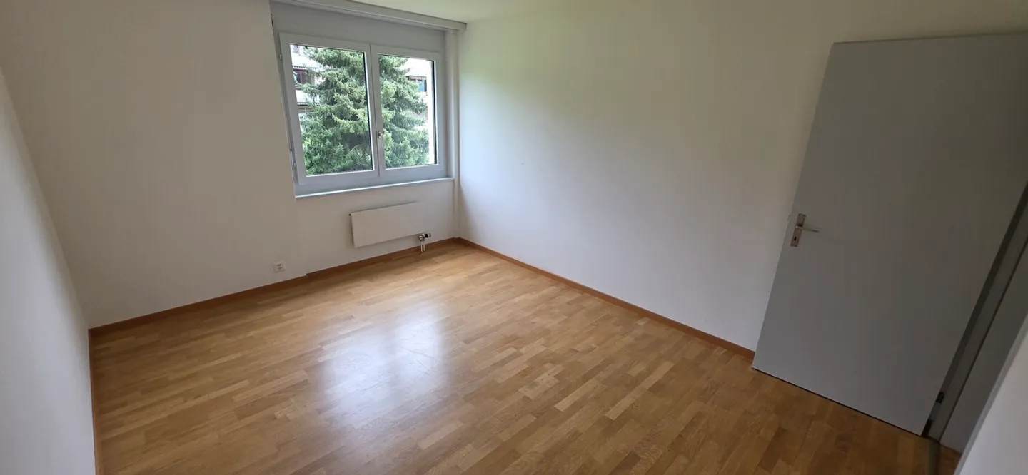 Schöne 4,5 Zimmer von 98m2 mit herrlichem Blick auf Delémont - Foto 9 von 13