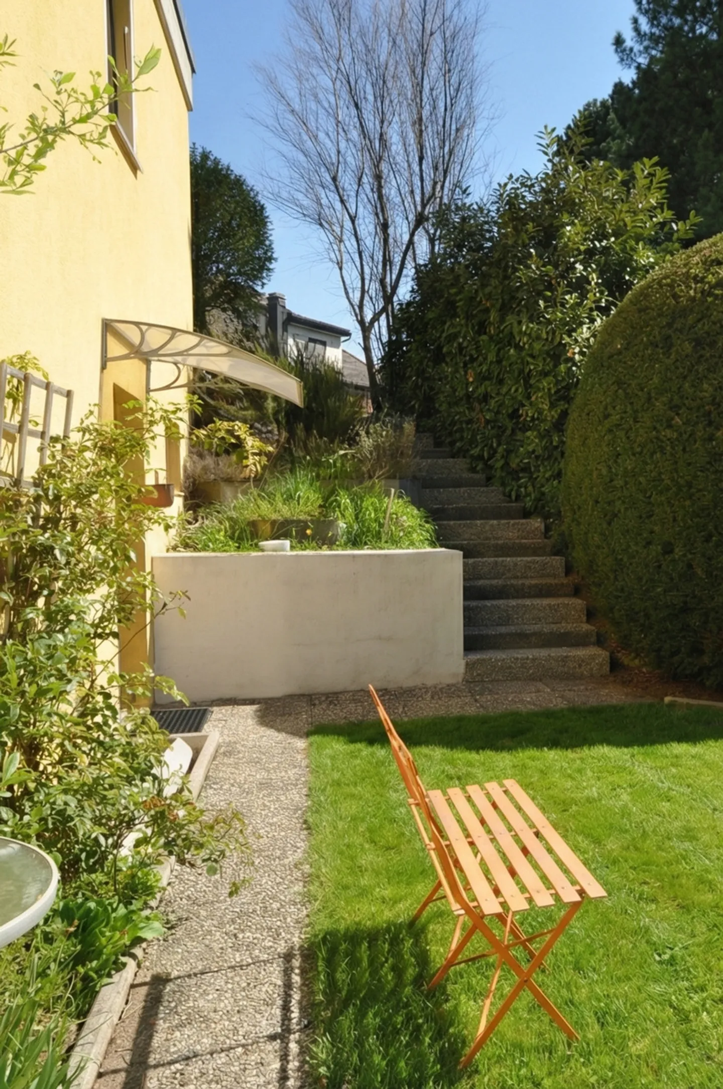 Semi-Detached House 5.5 Rooms - Photo 2 of 11