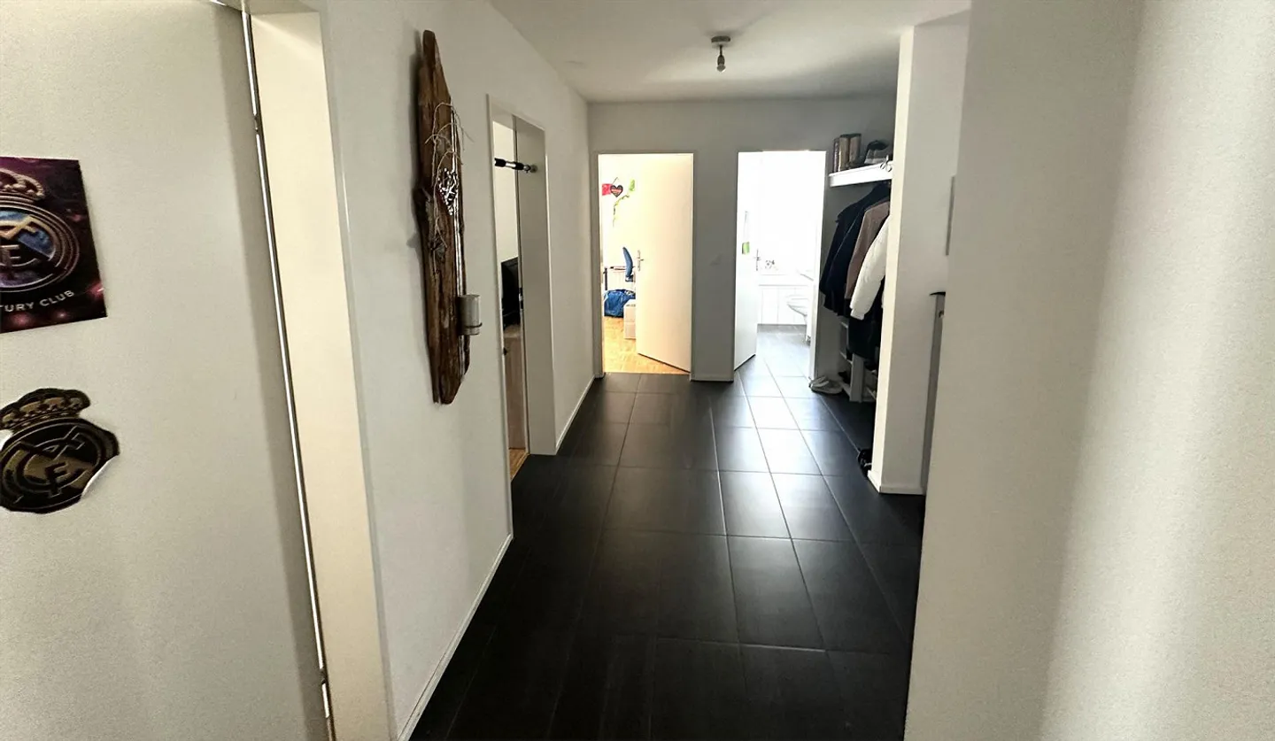Garden apartment in a quiet location near the train station with garage and parking space - Photo 2 of 14