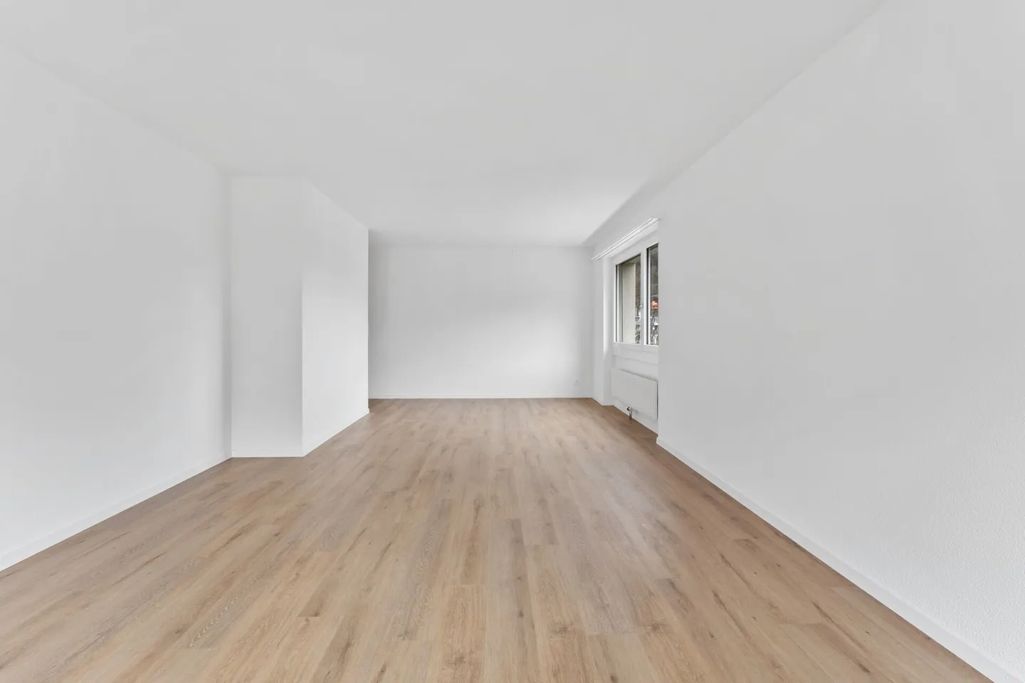 Appartement 4,5 pièces dans un emplacement central - Photo 2 sur 21