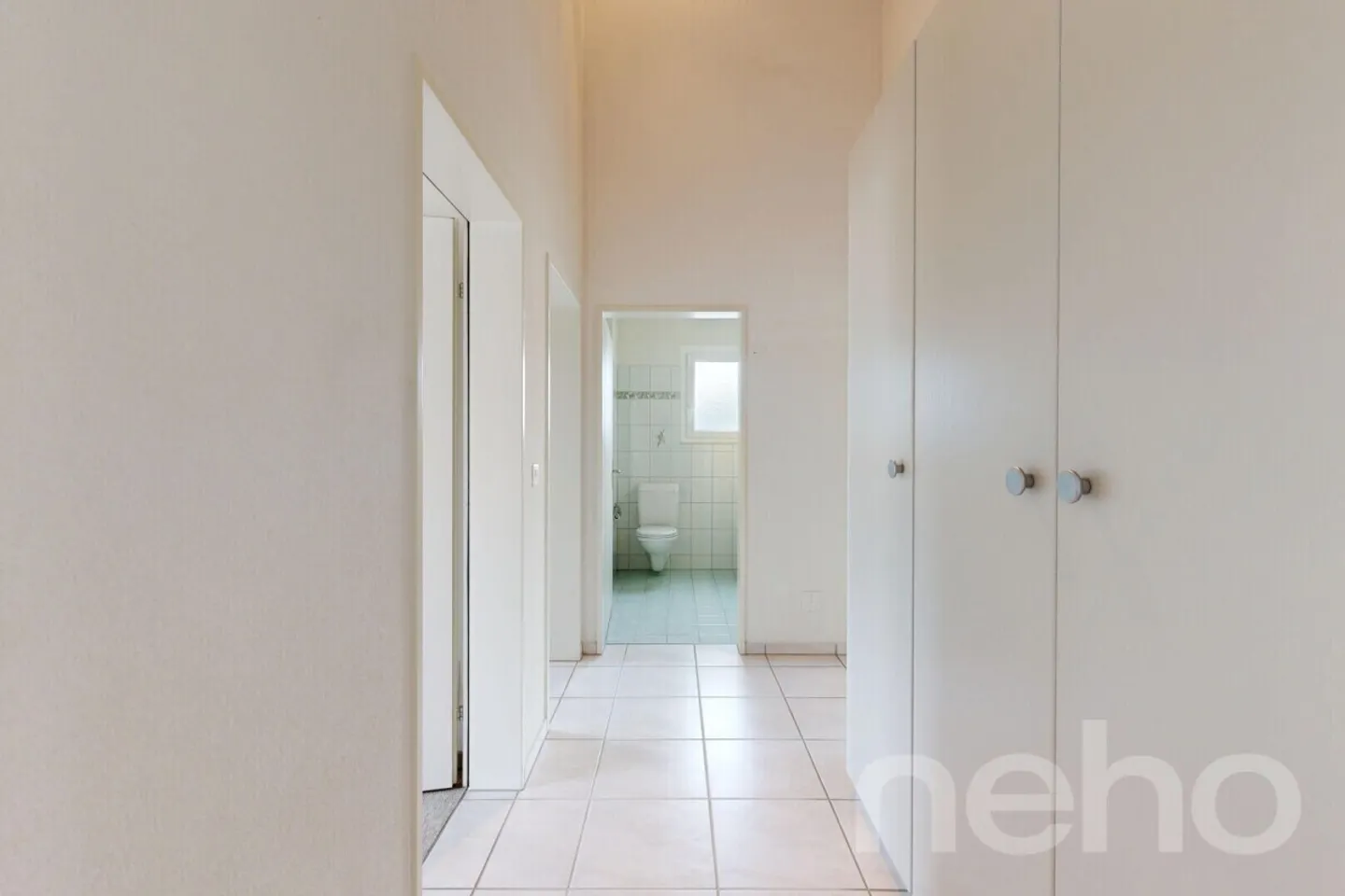 Appartement en attique de 5,5 pièces ensoleillé à Winterthur - Photo 8 sur 11