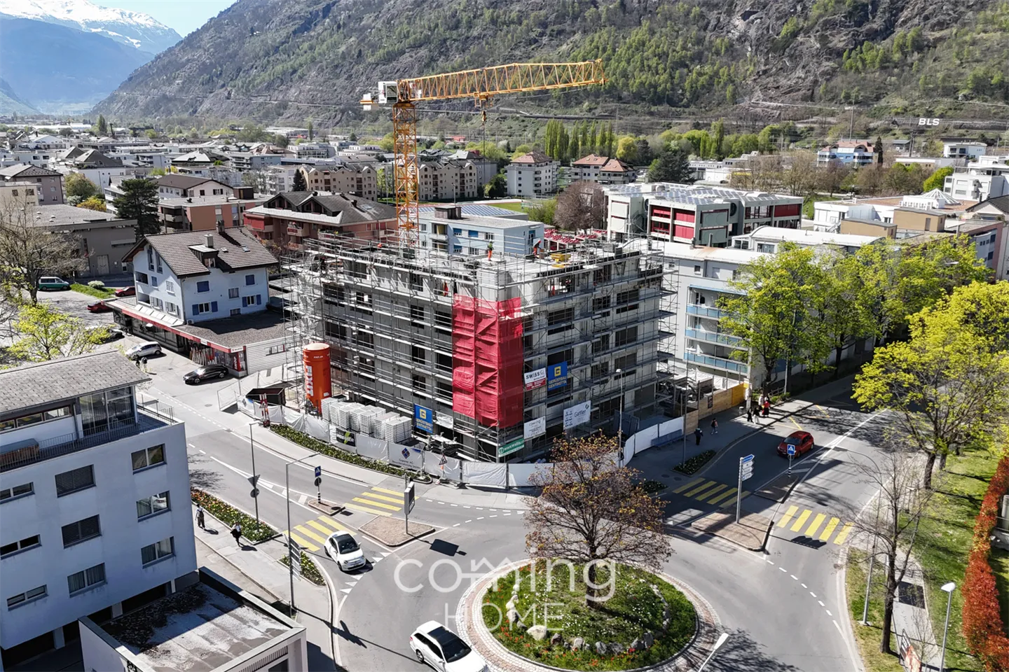 Moderne 2.5-Zimmer-Attikawohnung mit Alpenblick im Zentrum von Brig-Glis - Foto 6 von 8