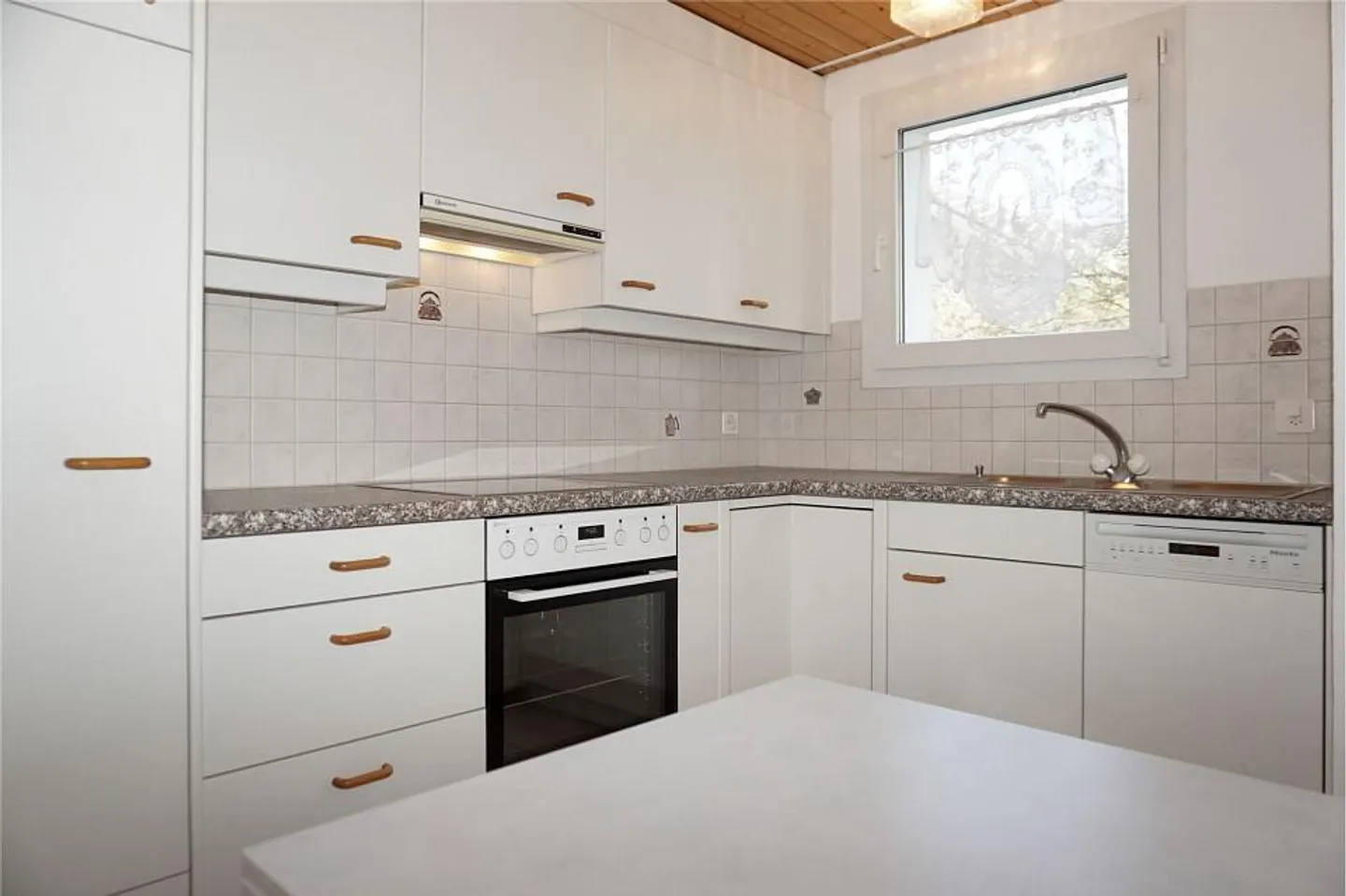 Cozy Family Apartment with Craft Room and Parking Space - Photo 4 of 10