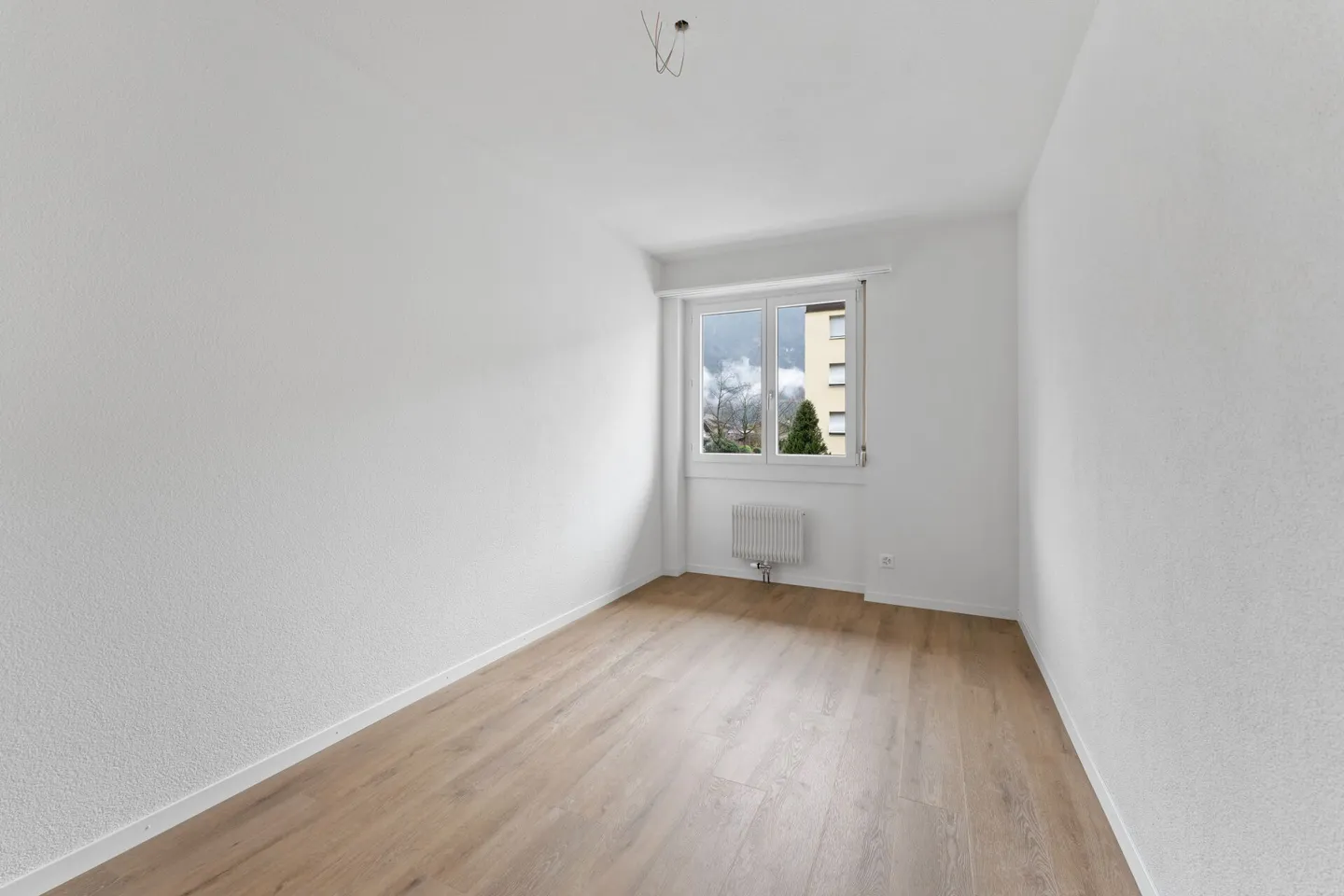 Appartement 4,5 pièces dans un emplacement central - Photo 5 sur 21