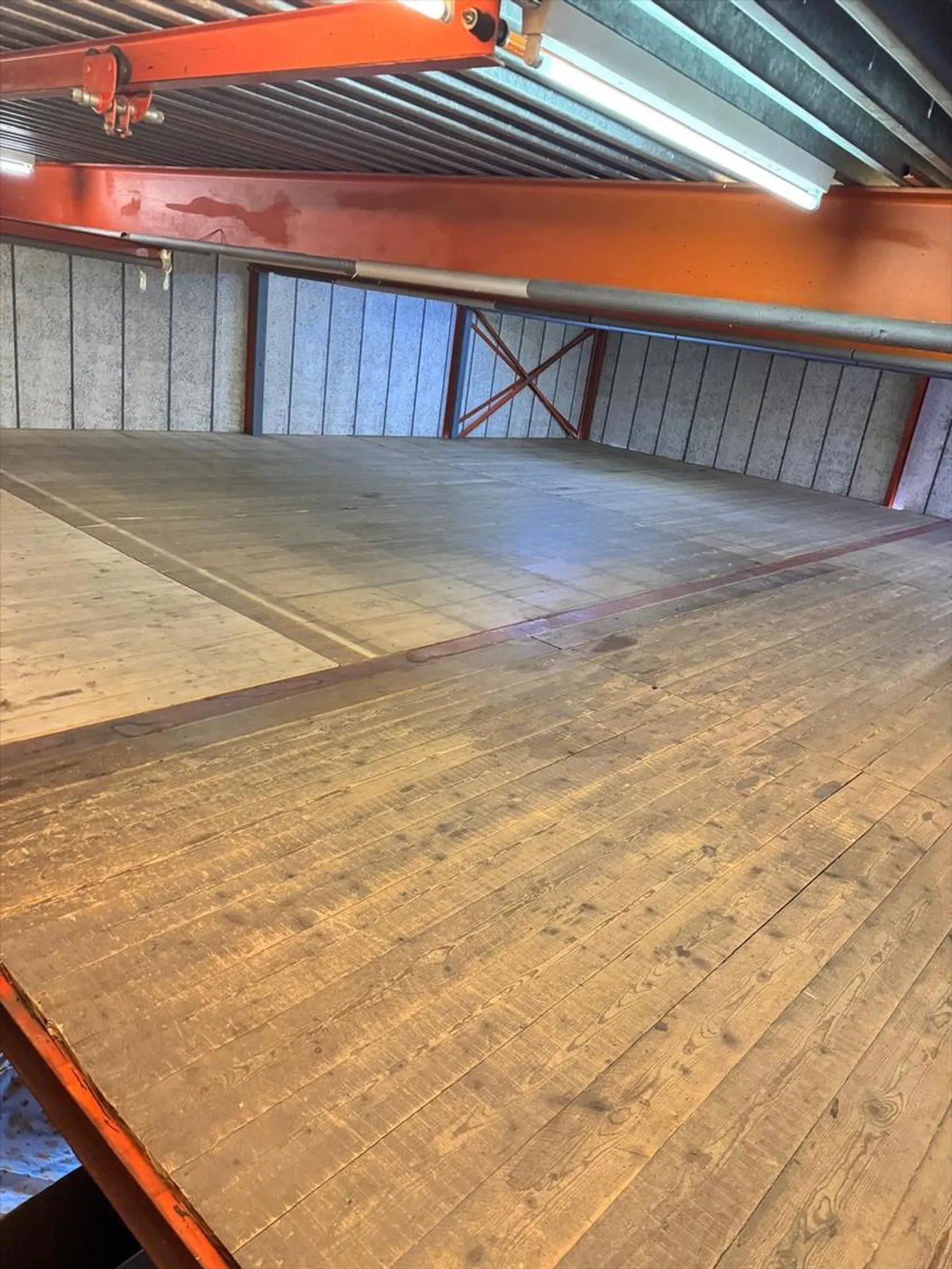 In affitto locali di 200 m2 - Foto 1 di 4