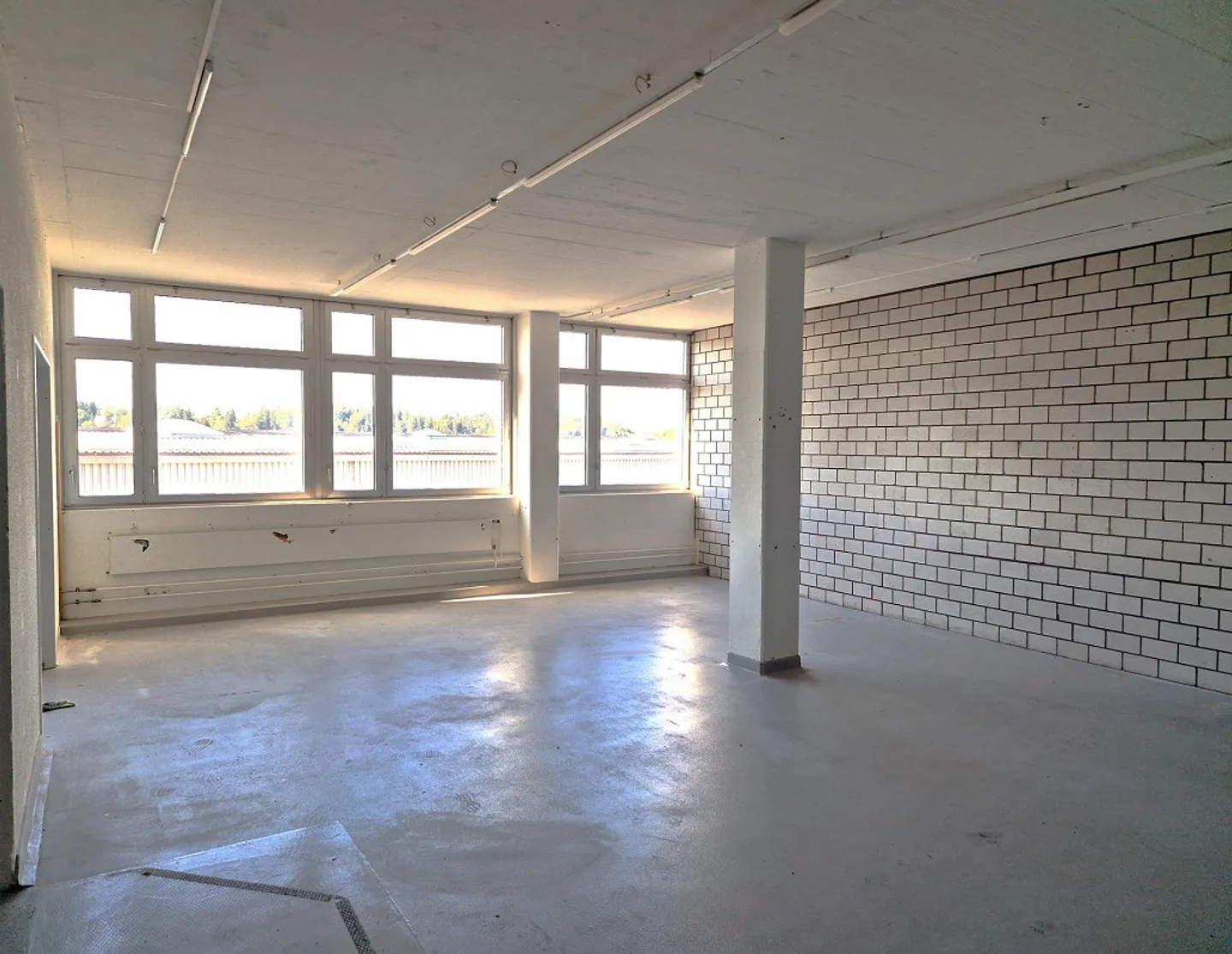 Production space/workshop/office/storage (Multifabrik) in the best location! - Photo 2 of 7