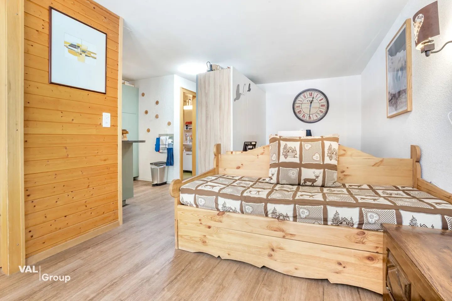 Ein funktionales Pied-à-Terre nur wenige Schritte von den Skiliften entfernt - Foto 3 von 11