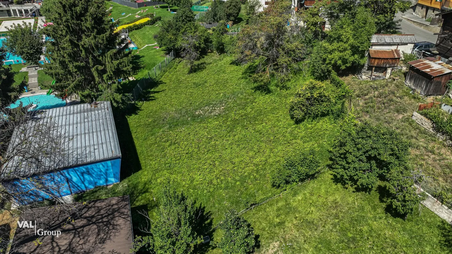 Terrain de construction exclusif dans un emplacement calme et familial - Photo 5 sur 8