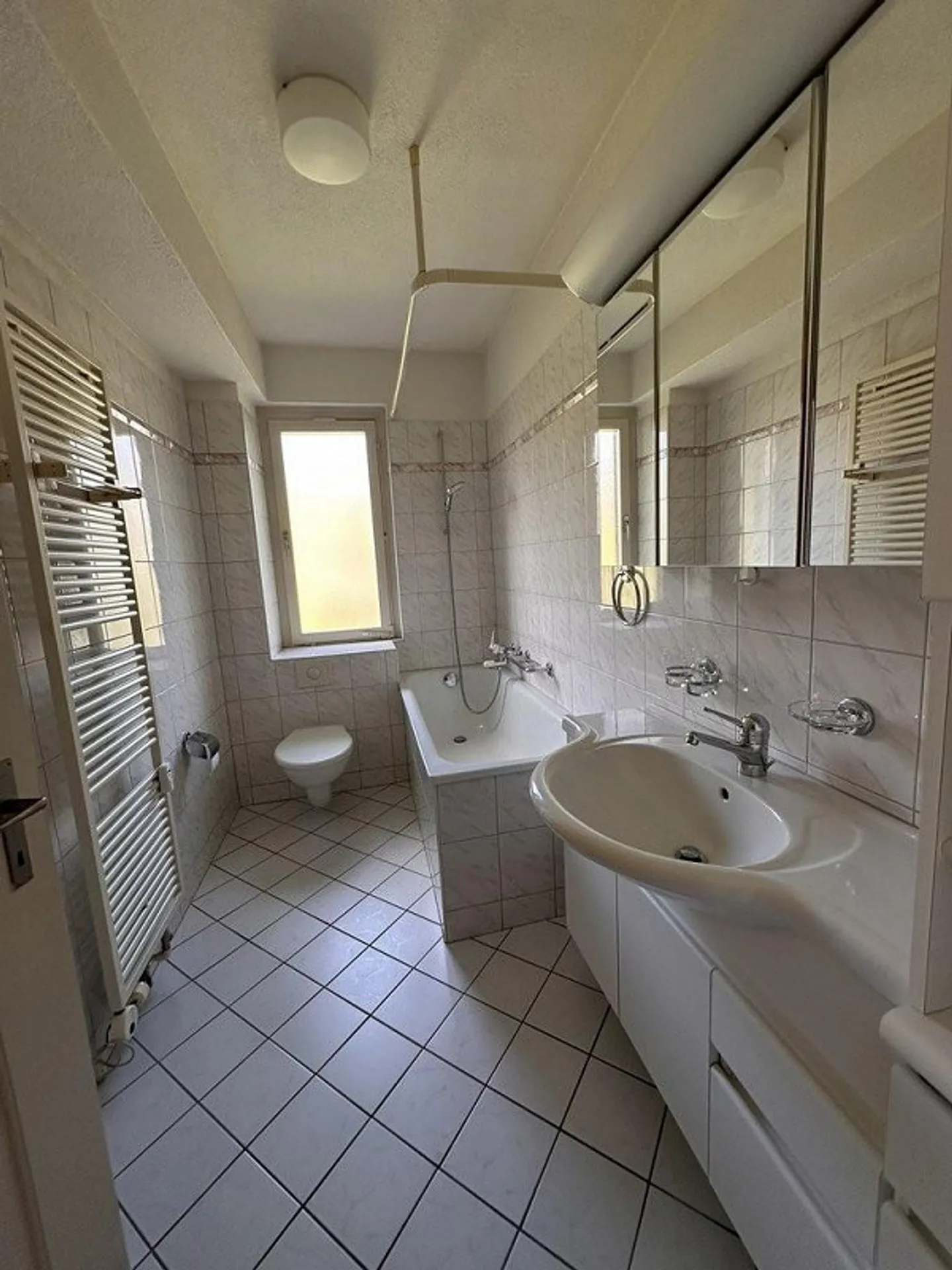 Charmante Wohnung mit grosszügigem Grundriss - Foto 8 von 8