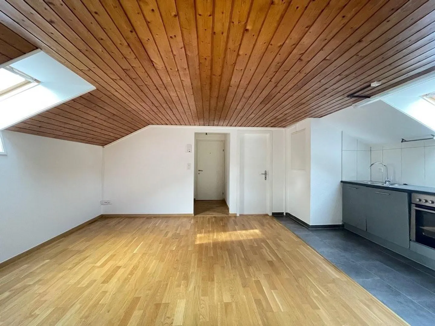 Appartement charmant à louer - Photo 3 sur 9