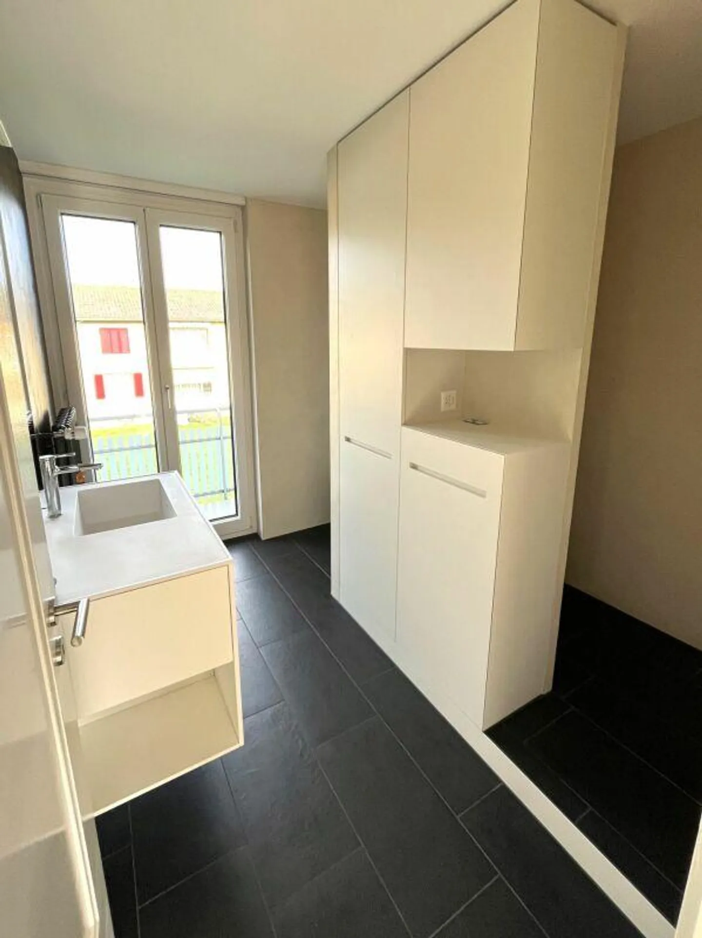Appartamento attraente di 3,5 stanze nel tranquillo quartiere di Binzenhof - Foto 5 di 11
