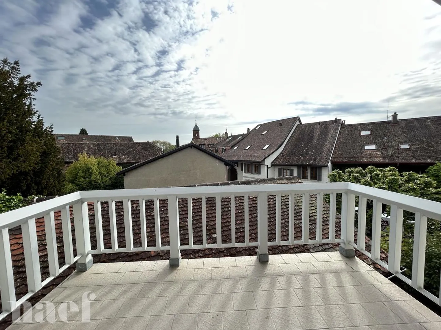 Beautiful 3.5-room apartment on the 2nd floor with balcony - Photo 1 of 8