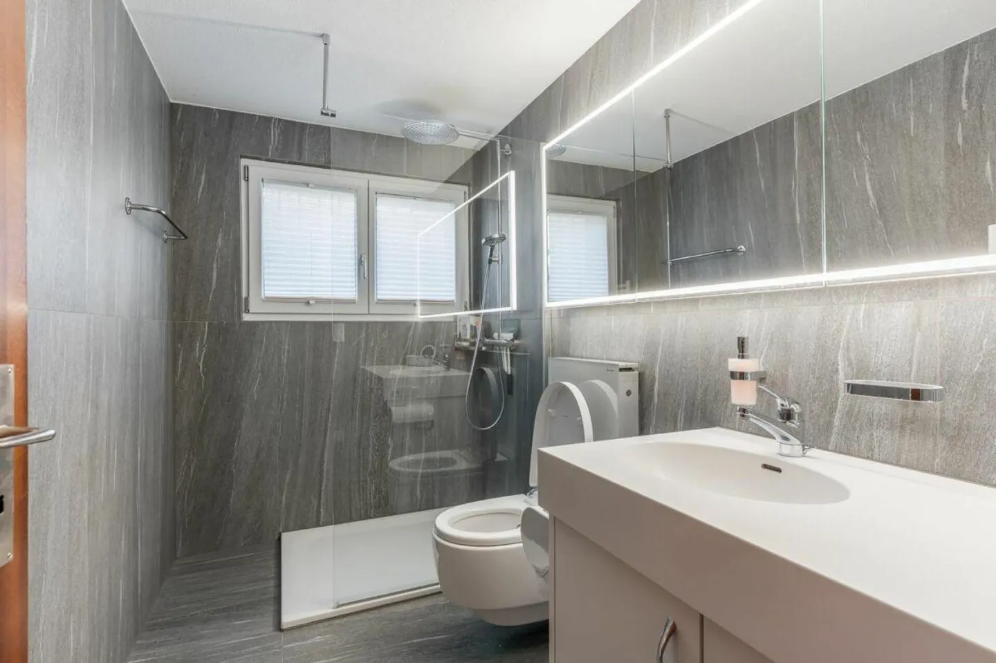 Wohnung mit Bergsicht - Foto 7 von 10
