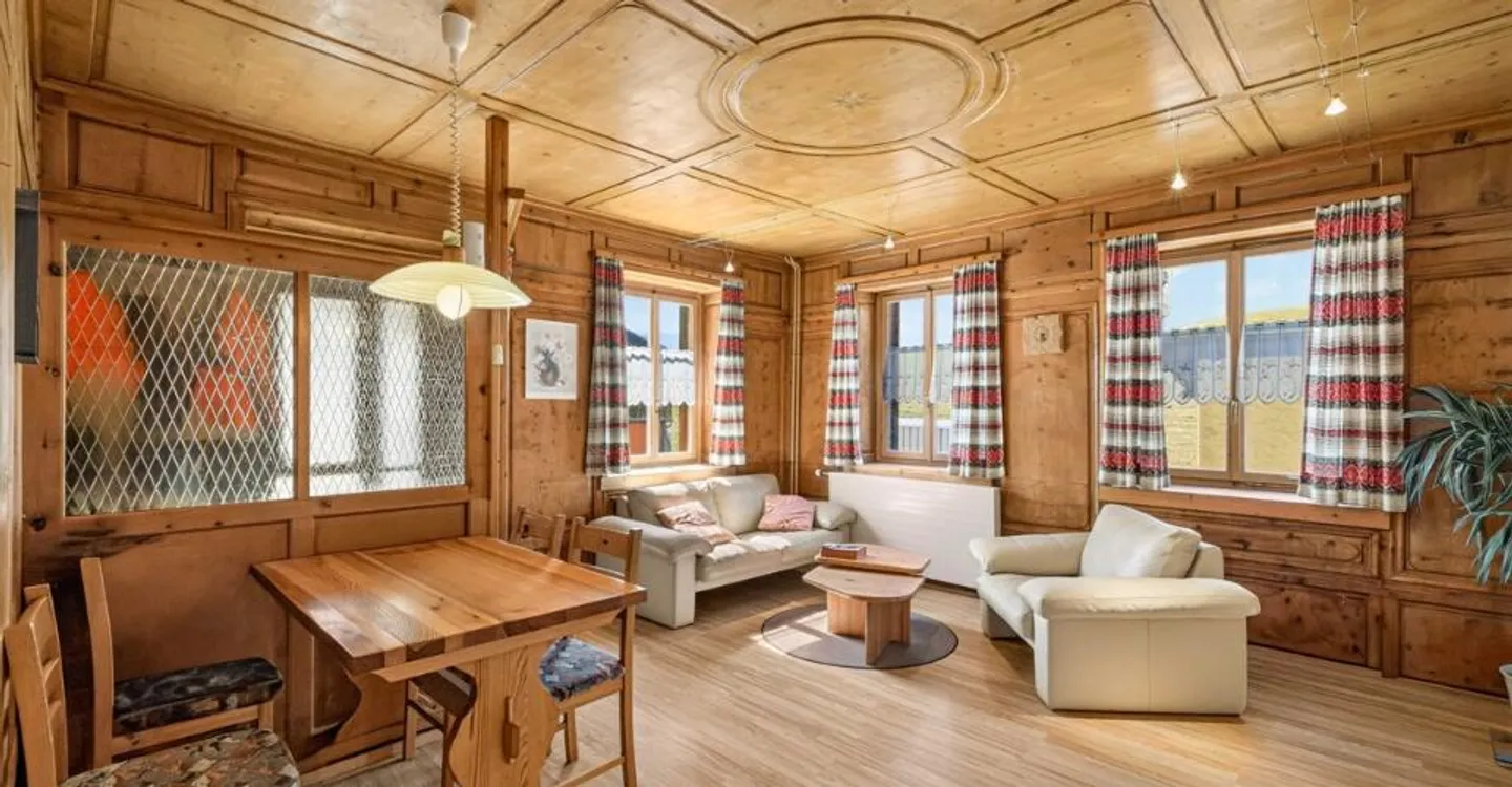 Schmitten: Casa plurifamiliare con potenziale futuro - Foto 3 di 5