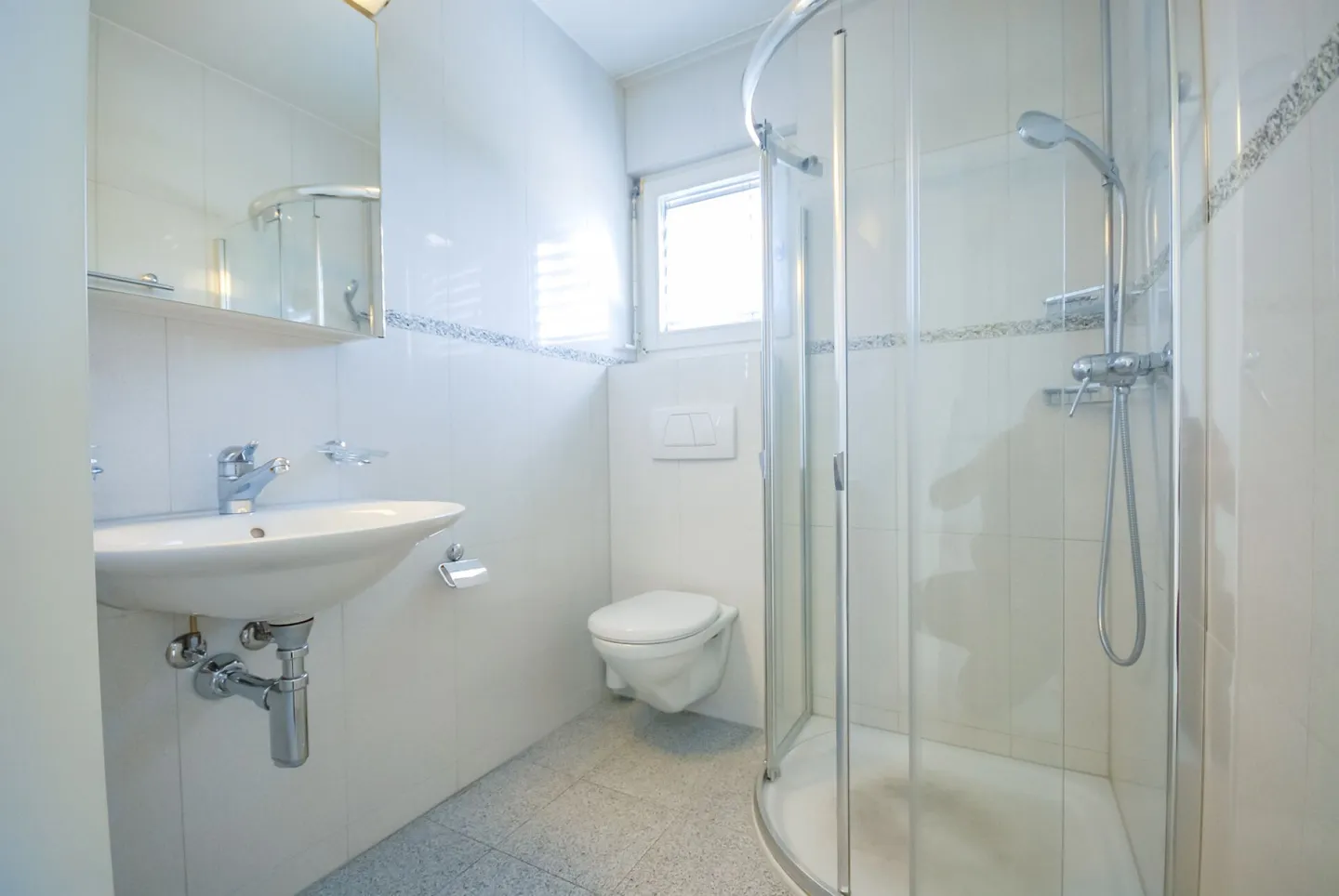 Charmante appartement 4.5 pièces avec grand balcon - Photo 6 sur 12