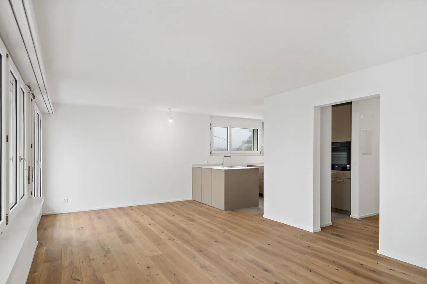 Appartamento tranquillo in una posizione attraente - Foto 2 di 12